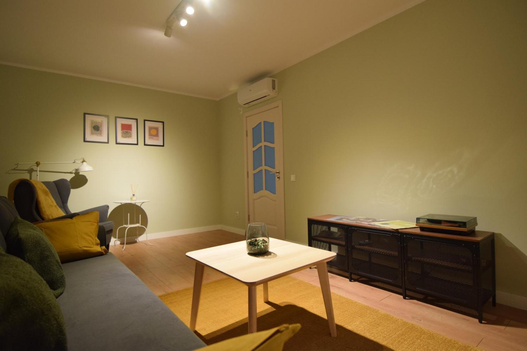 Stylish Apartment With Video Projector Bukarest Eksteriør billede