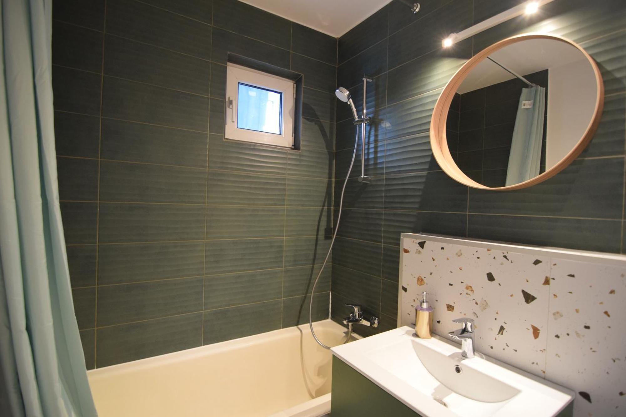 Stylish Apartment With Video Projector Bukarest Eksteriør billede