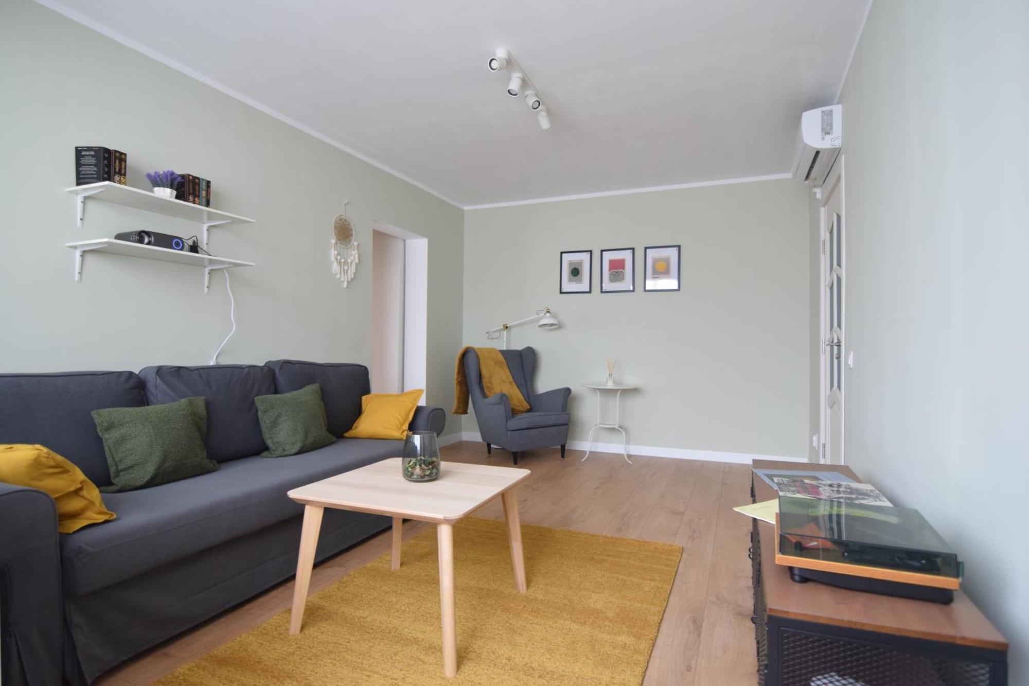 Stylish Apartment With Video Projector Bukarest Eksteriør billede
