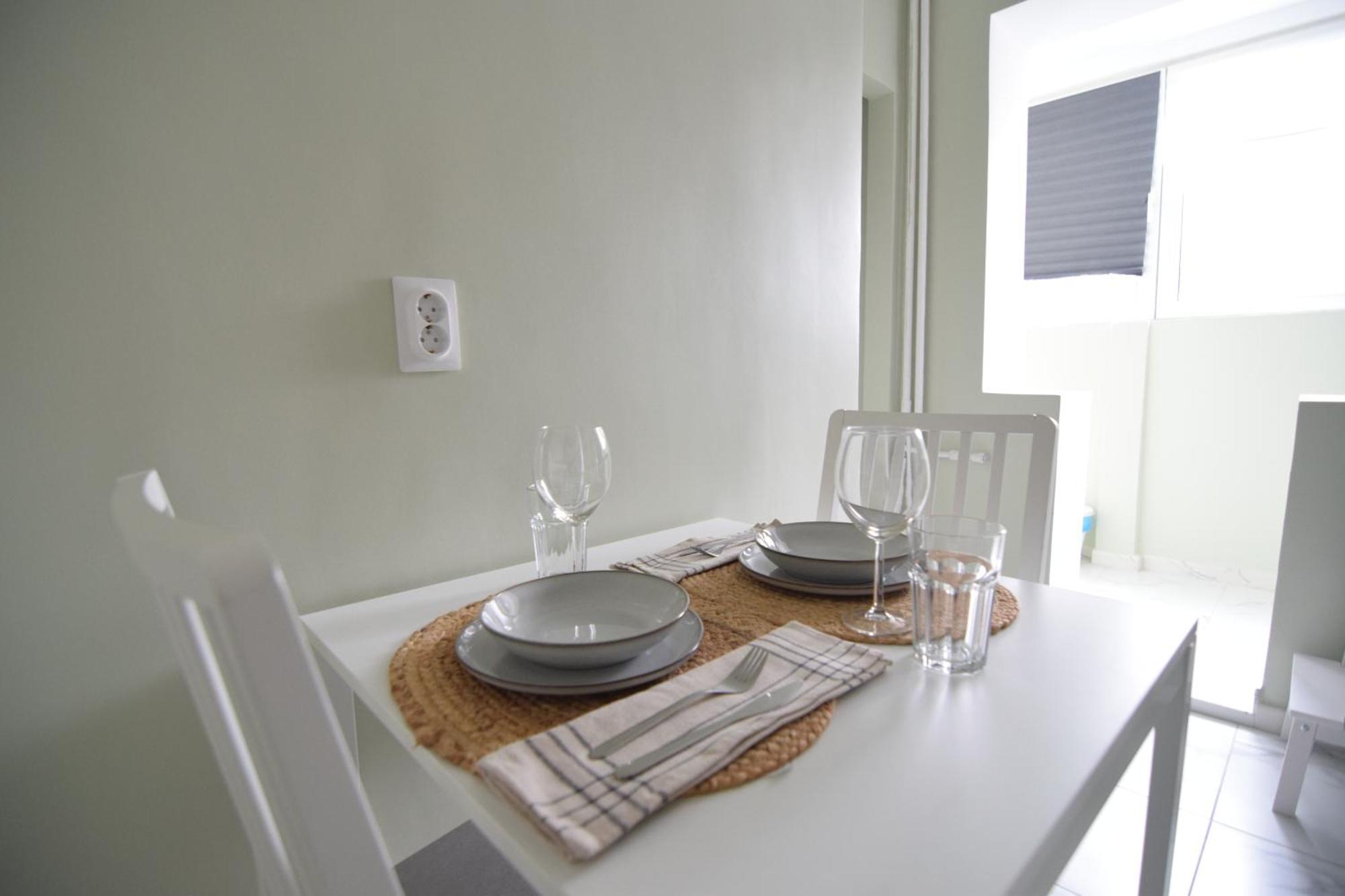Stylish Apartment With Video Projector Bukarest Eksteriør billede